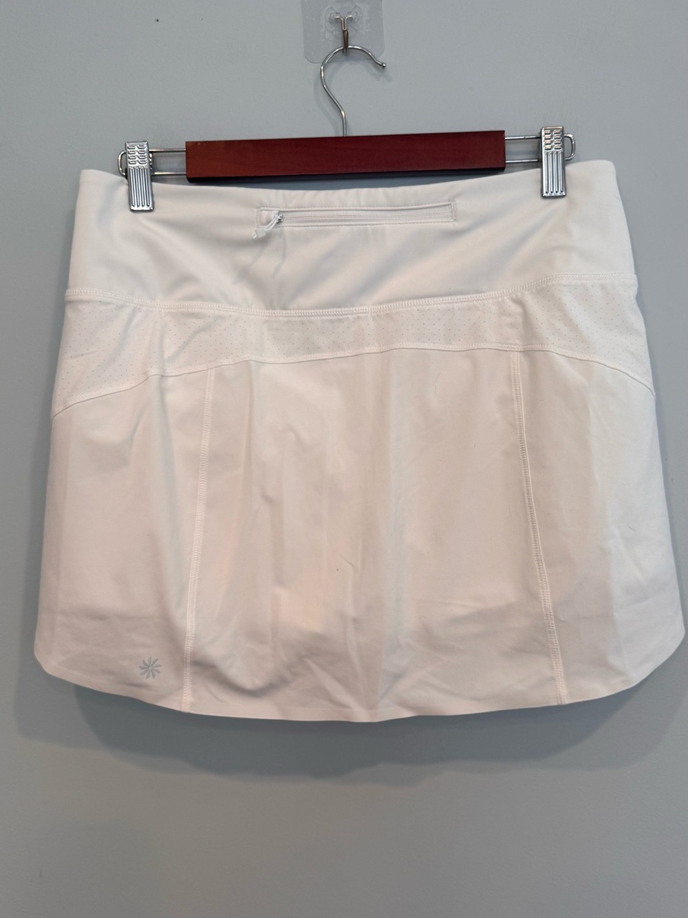 Athleta Run With It 14” Skort Size M - Picture 5 of 10